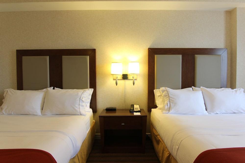 Holiday Inn Express Whitby Oshawa By Ihg Bagian luar foto