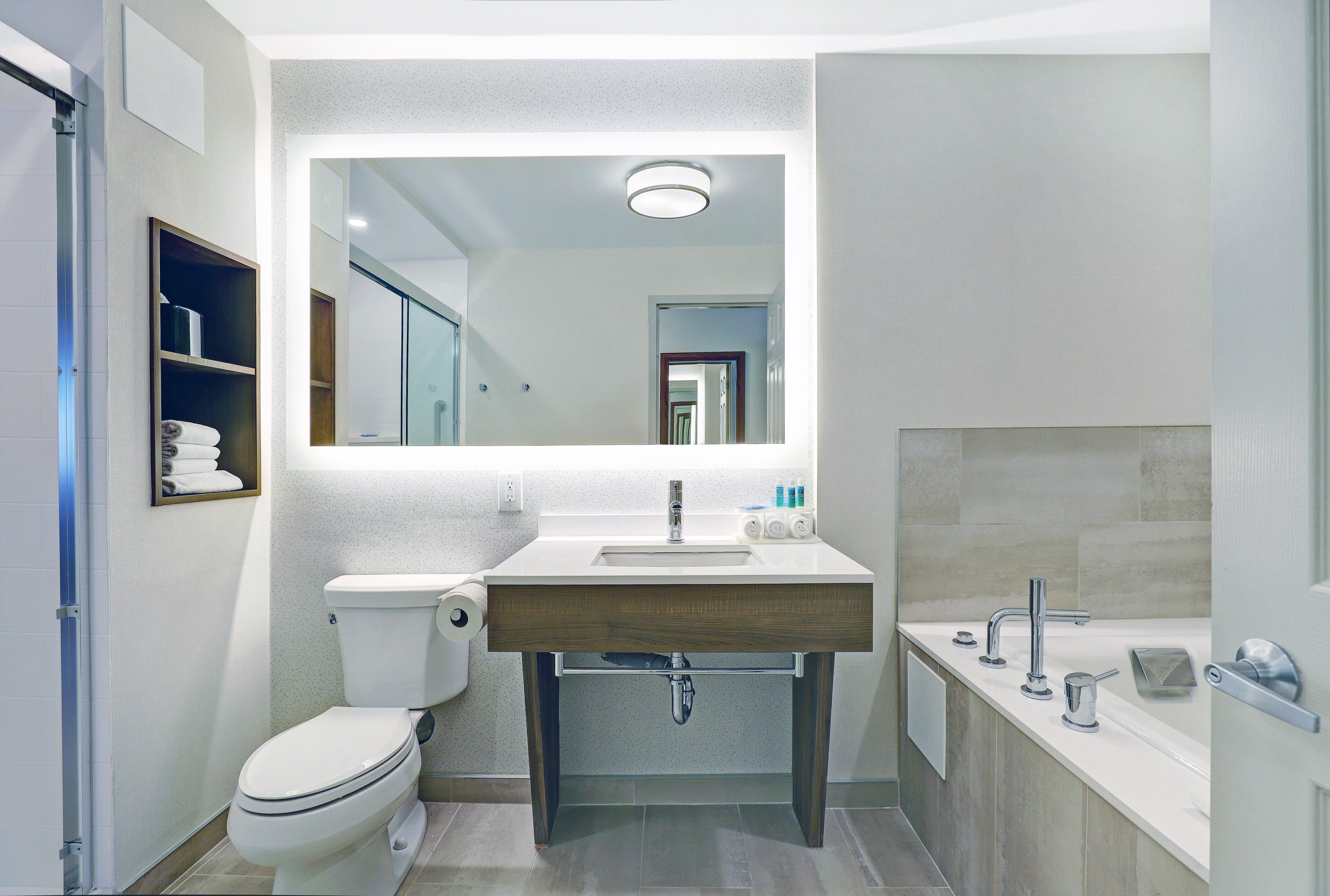 Holiday Inn Express Whitby Oshawa By Ihg Bagian luar foto