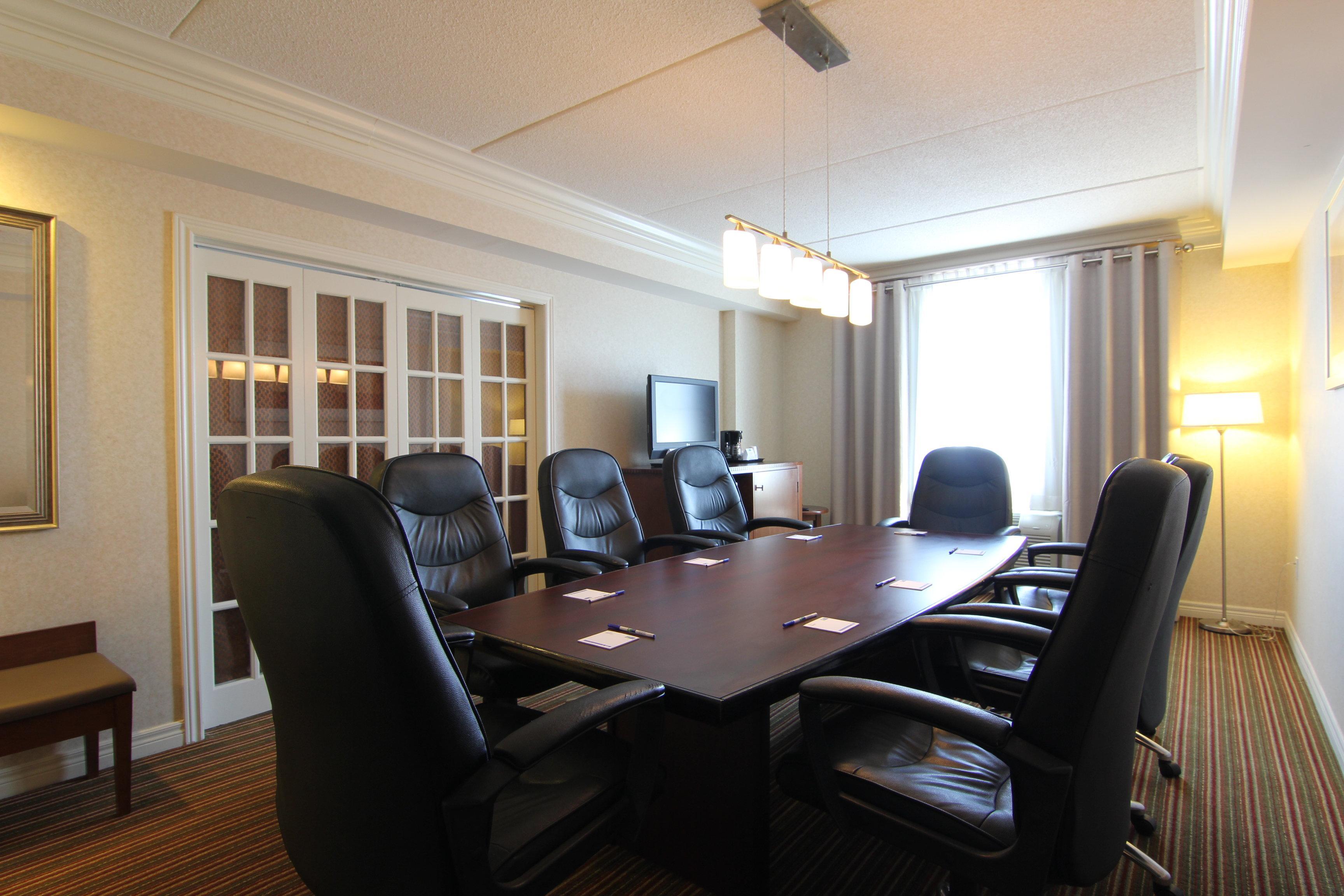 Holiday Inn Express Whitby Oshawa By Ihg Bagian luar foto
