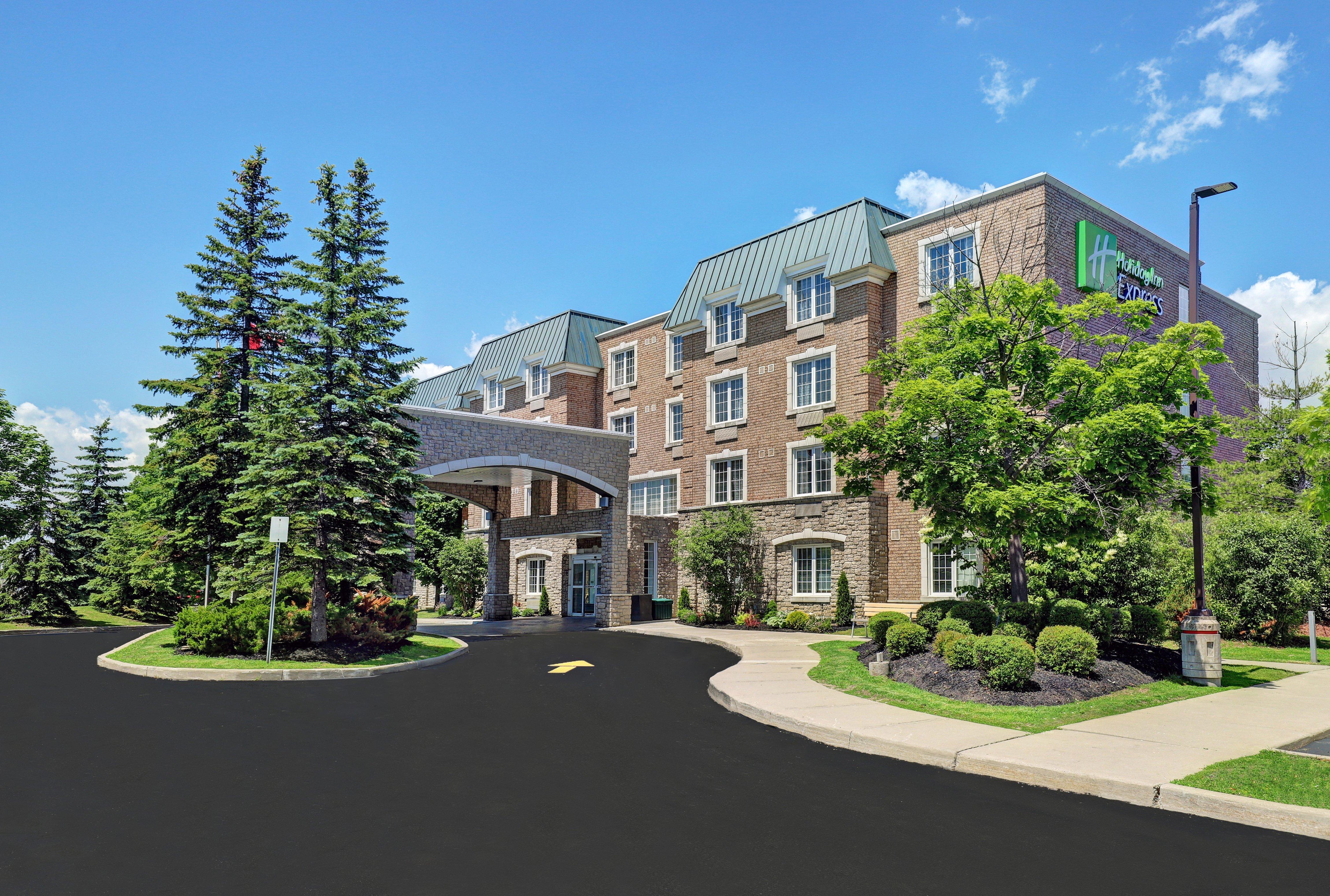 Holiday Inn Express Whitby Oshawa By Ihg Bagian luar foto