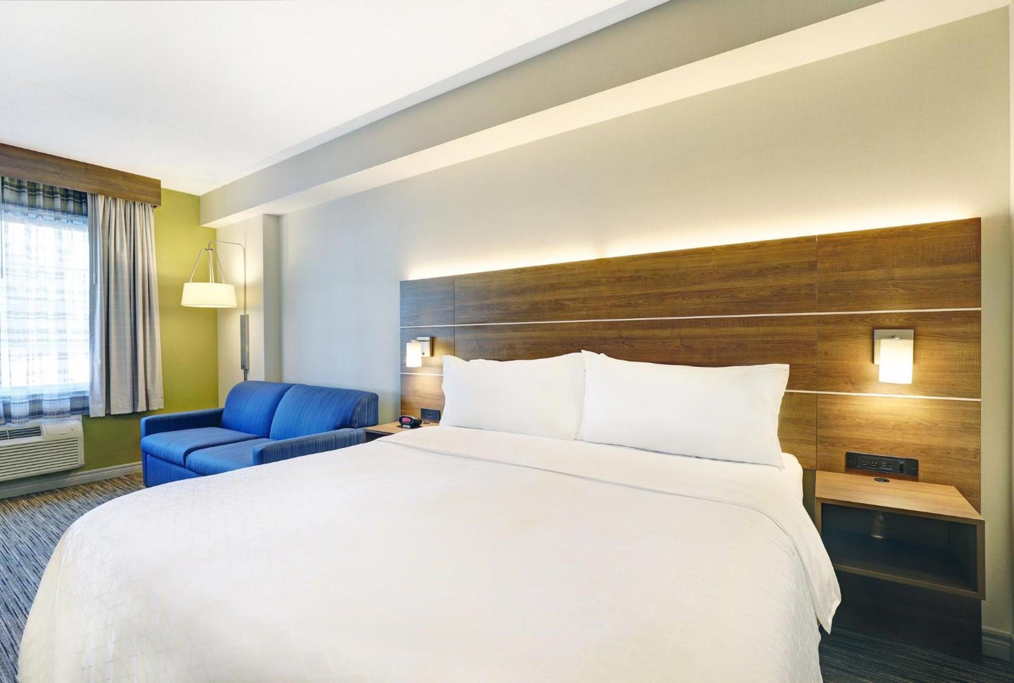 Holiday Inn Express Whitby Oshawa By Ihg Bagian luar foto