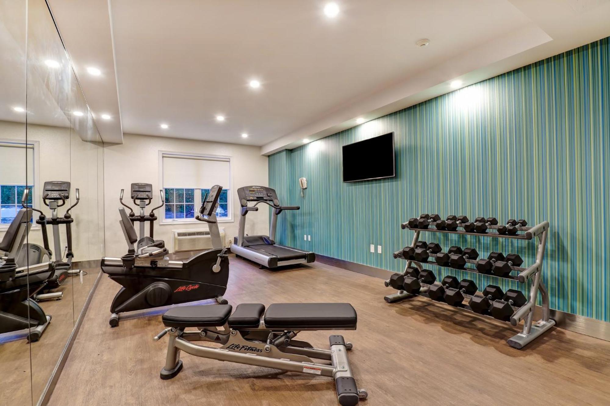 Holiday Inn Express Whitby Oshawa By Ihg Bagian luar foto