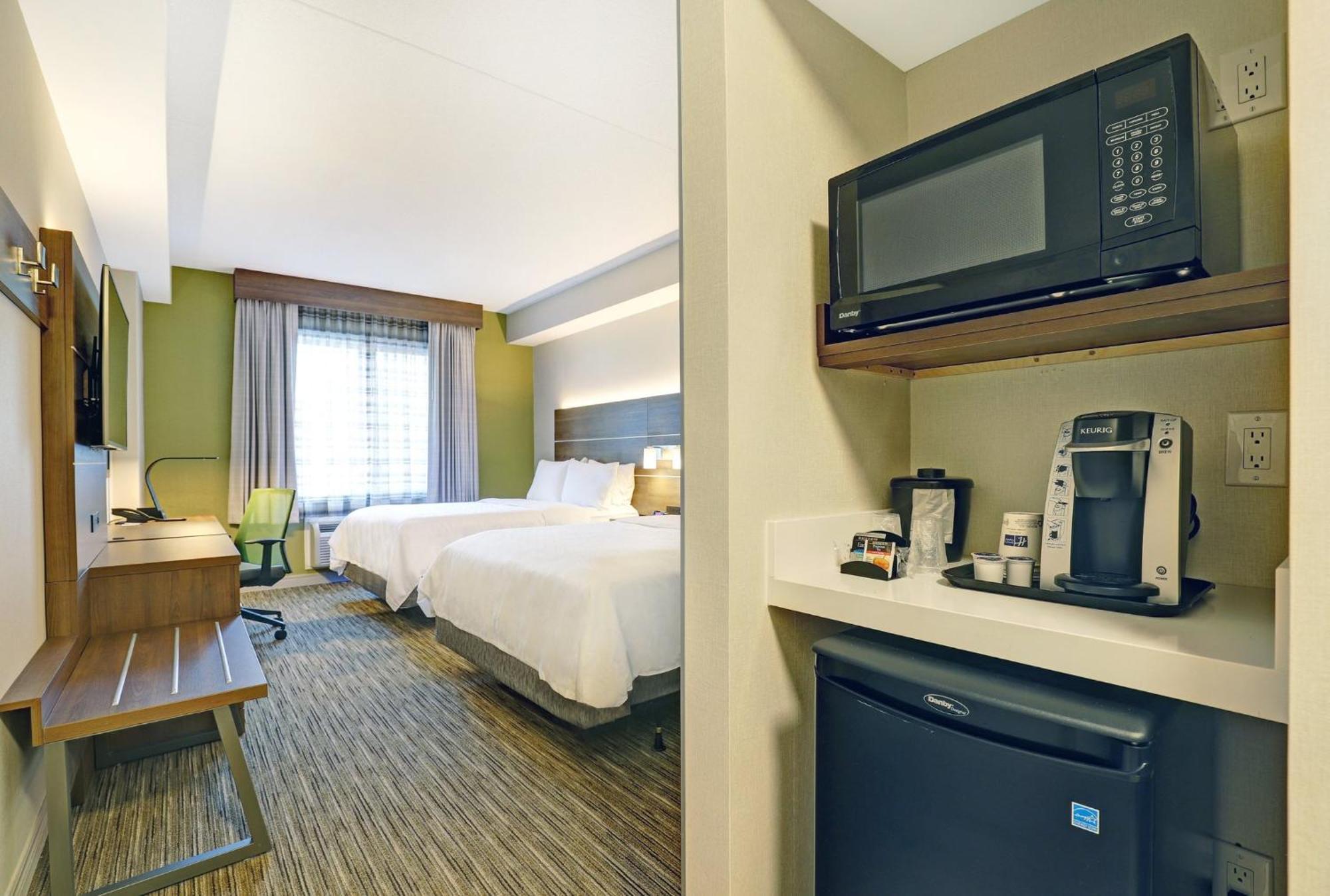 Holiday Inn Express Whitby Oshawa By Ihg Bagian luar foto