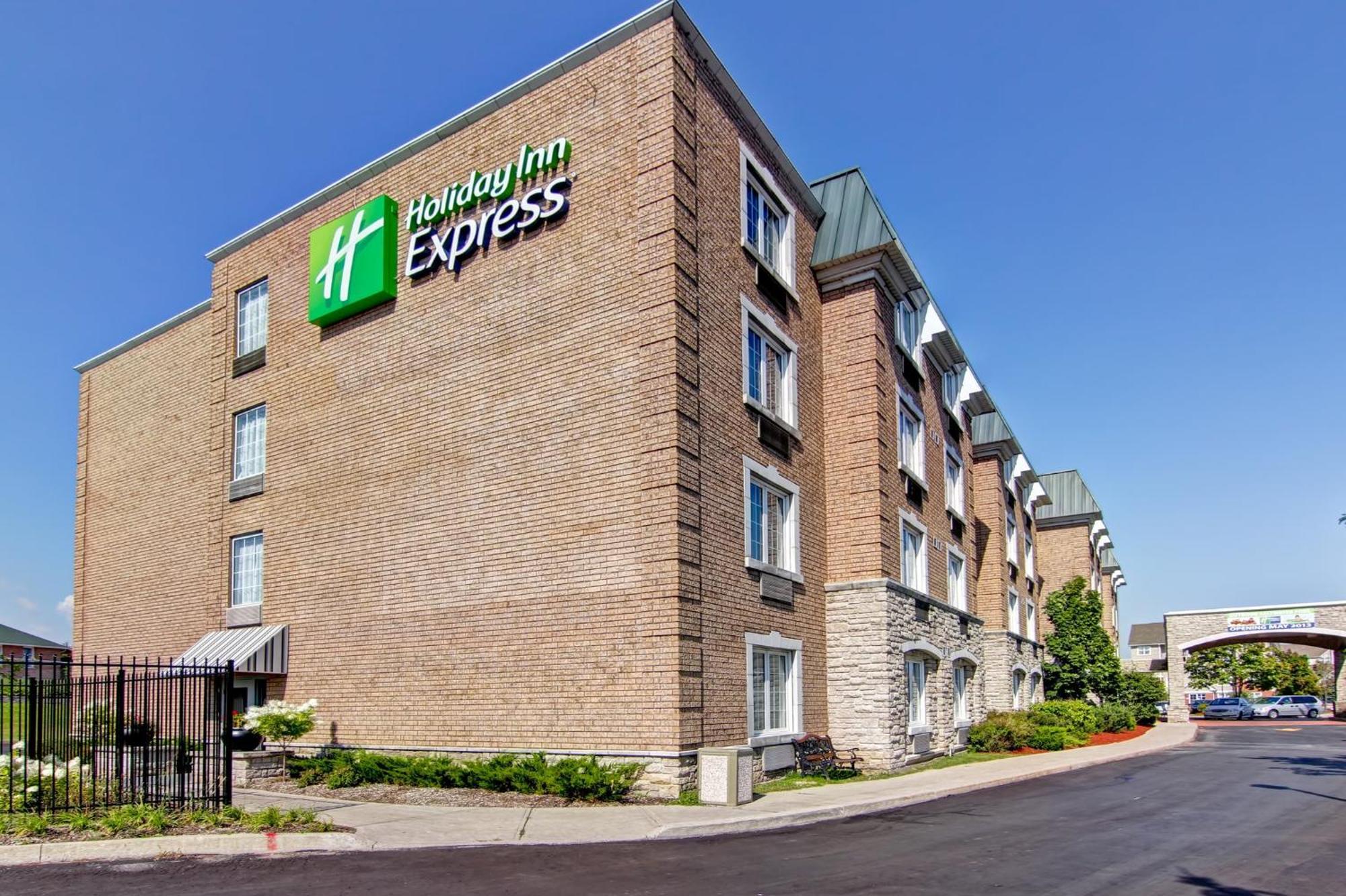 Holiday Inn Express Whitby Oshawa By Ihg Bagian luar foto